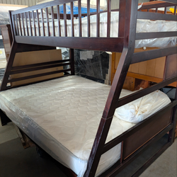 Bunk bed twin and full with new mattress