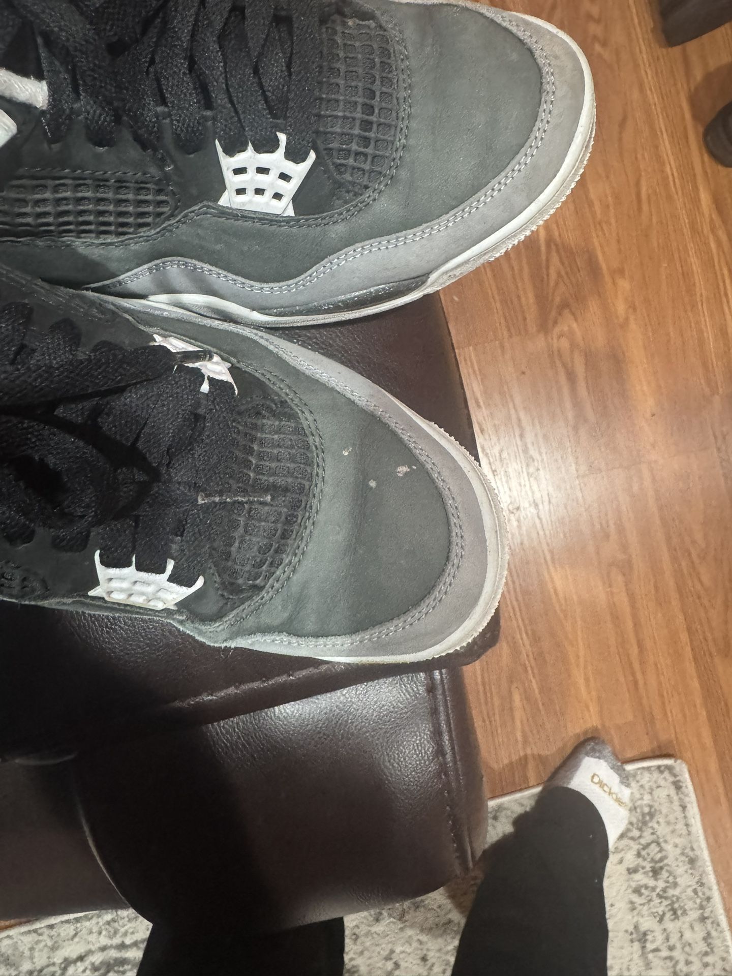 Air Jordan 4 Retro "Fear" sneaker in Men Size 9