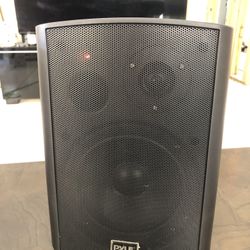Pyle 6.5-Inch Wall Mount Waterproof Bluetooth Speaker System Indoor/Outdoor