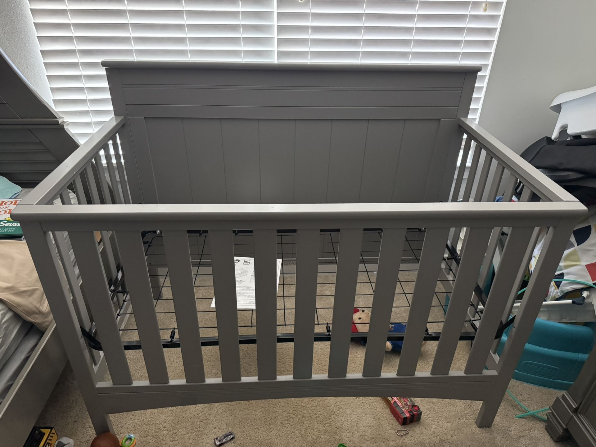 Delta Children 4 in 1 Crib
