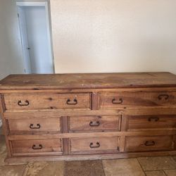 RUSTIC MEXICAN PINE DRESSER **🏷️ FOR SALE: Solid 8-Drawer Dresser – Restore & Refresh! 🛠️**   