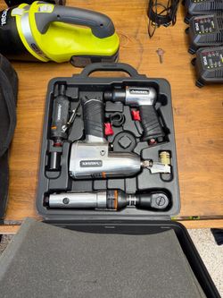 Husky 4-Tool Pneumatic Air Tool Kit (Model HDK1008)