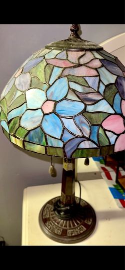 Set of 2 Tiffany lamps