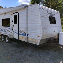Toy Hauler Fun Runner 222