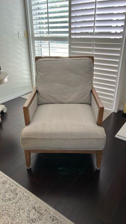 Arm chair