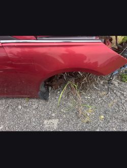Passenger Fender OEM fits 2011-2014 Hyundai Sonata Paint Code T4