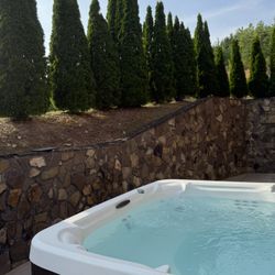 6-7 person Hot Tub 