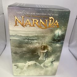 Set Narnia books 7 Scholastic 