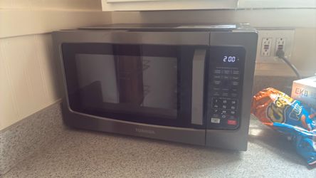 Toshiba microwave, one year old
