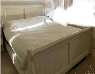 Queen sleigh bed frame antique white creme