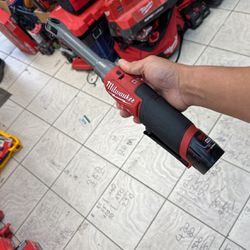 Milwaukee M12 Fuel Ratchet With Battery