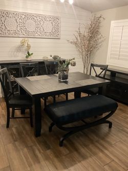 Dinning Table