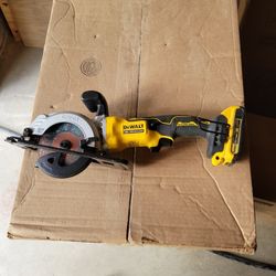 /Circular Saws/DEWALT Circular Saws
Exclusive

DEWALT
ATOMIC 20V MAX Cordless Brushless 4-1/2 in. Circular Saw and 20V MAX POWERSTACK Compact Battery 