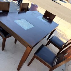 Dinning Table W/5 Chairs