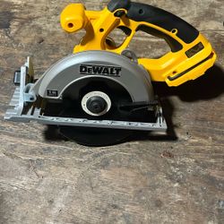 Dewalt Circular Saw