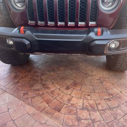 2021 Jeep Gladiator Mojave Front Bumper