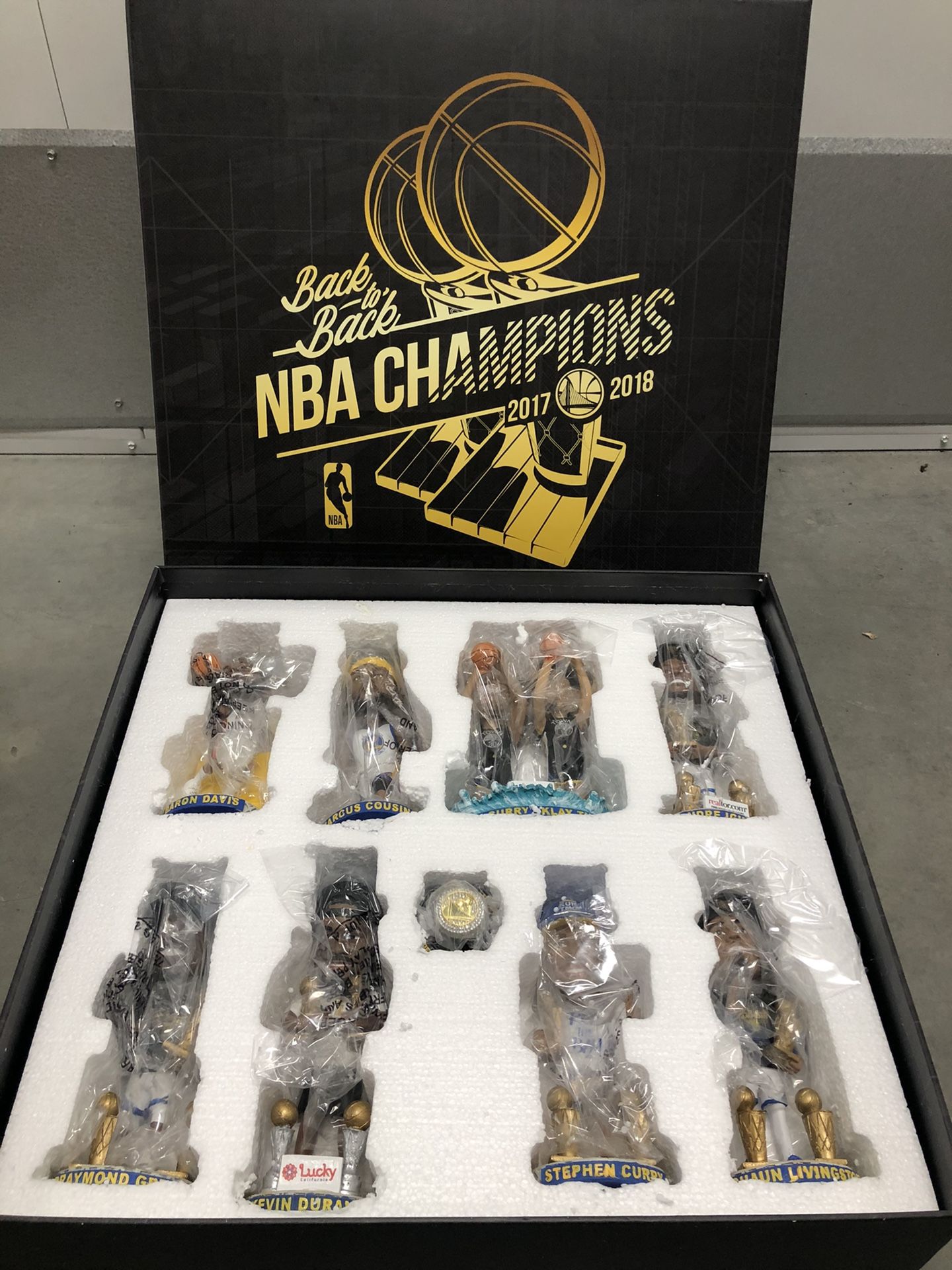 Golden State Warriors 2017-18 Back to Back NBA Champions Complete Bobblehead Set