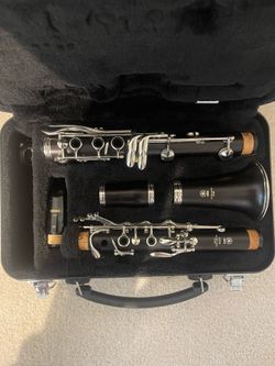 Yamaha YCL-450N Intermediate Bb Clarinet Grenadilla Wood Nickel Keys