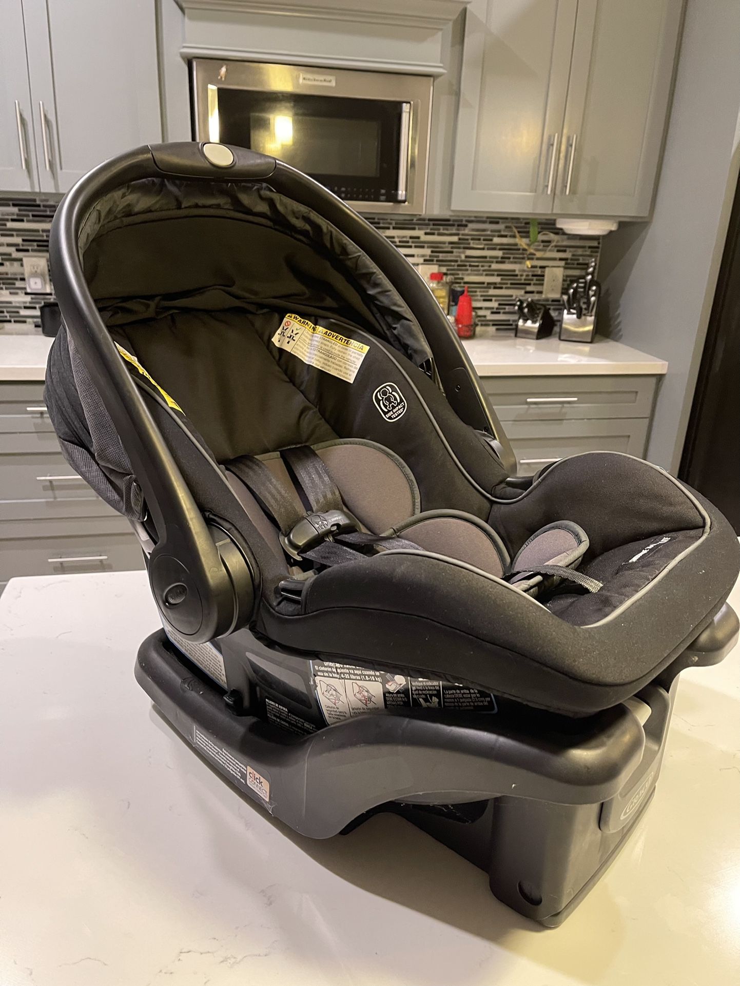Graco Snugride Infant Car Seat