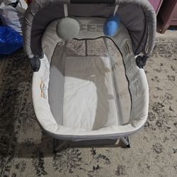 Small Bassinet
