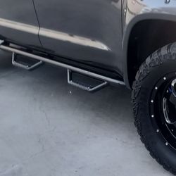 GO RHINO !! Running boards for Toyota