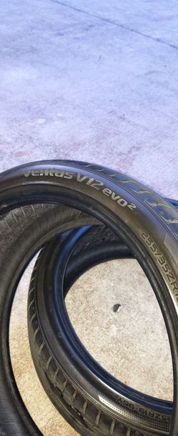 2x Hankook Ventus V12 Evo 2 Tires - 255/35 ZR19 (80% Tread!)
