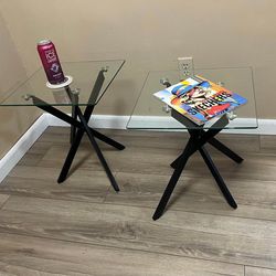 New-Goldfan- Set of Two, End Tables with Tempered Glass and  Black Metal Legs