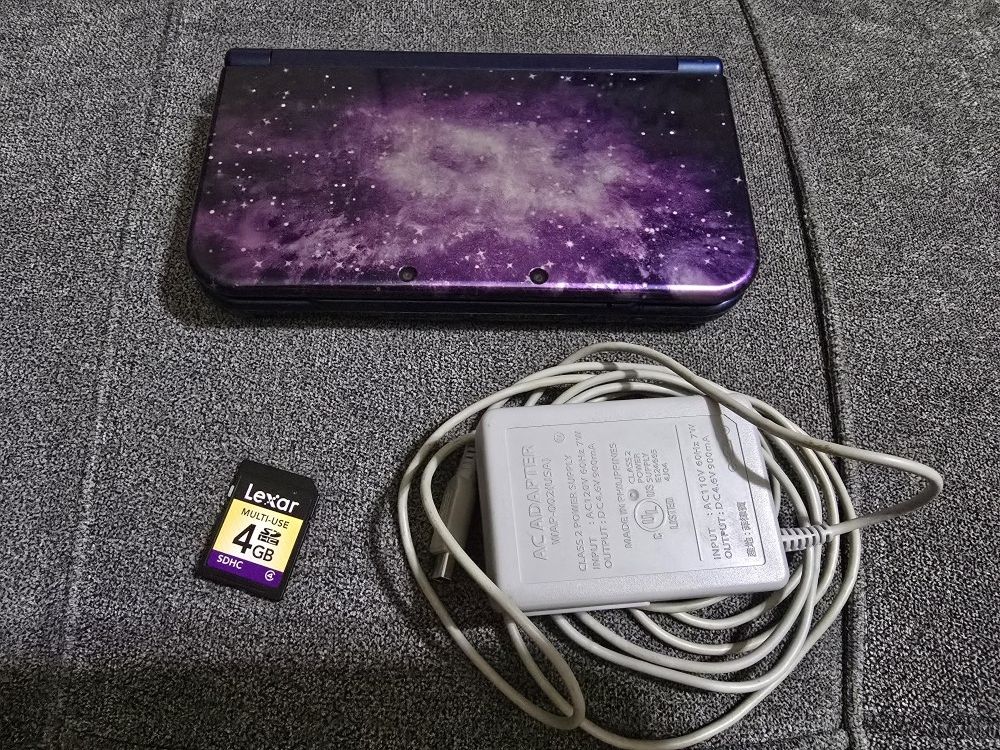 New Nintendo 3DS XL Galaxy