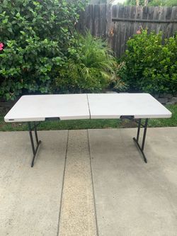 Lifetime folding table