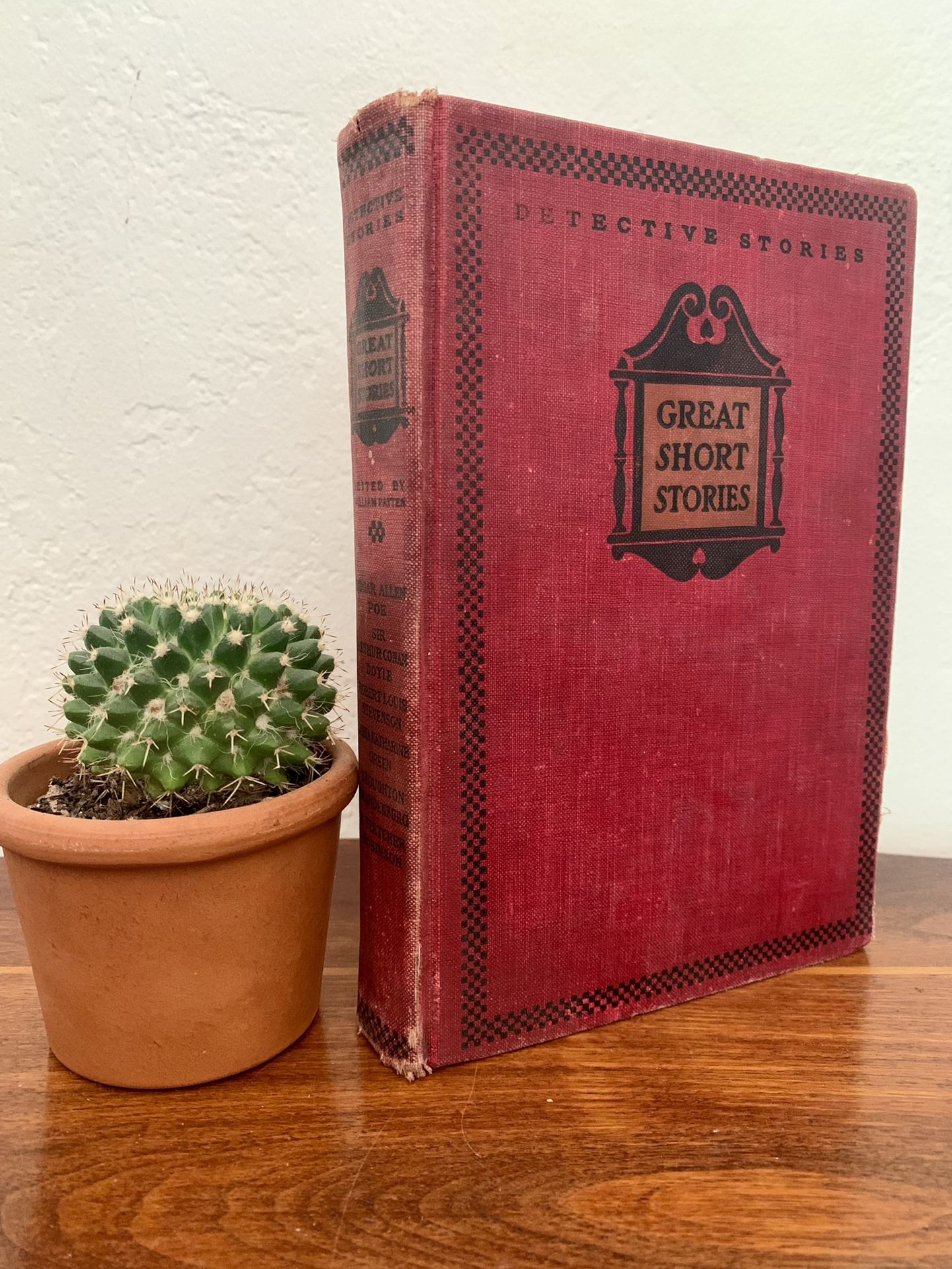 Vintage red and black copy of Great Short Stories Volume 1, Detective Stories, 1906. Includes stories by Edgar Poe.