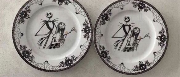 NEW JACK & SALLY DINNER PLATES (2)