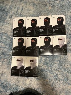 Nike Pro Therma-FIT Hood – Lot of 10