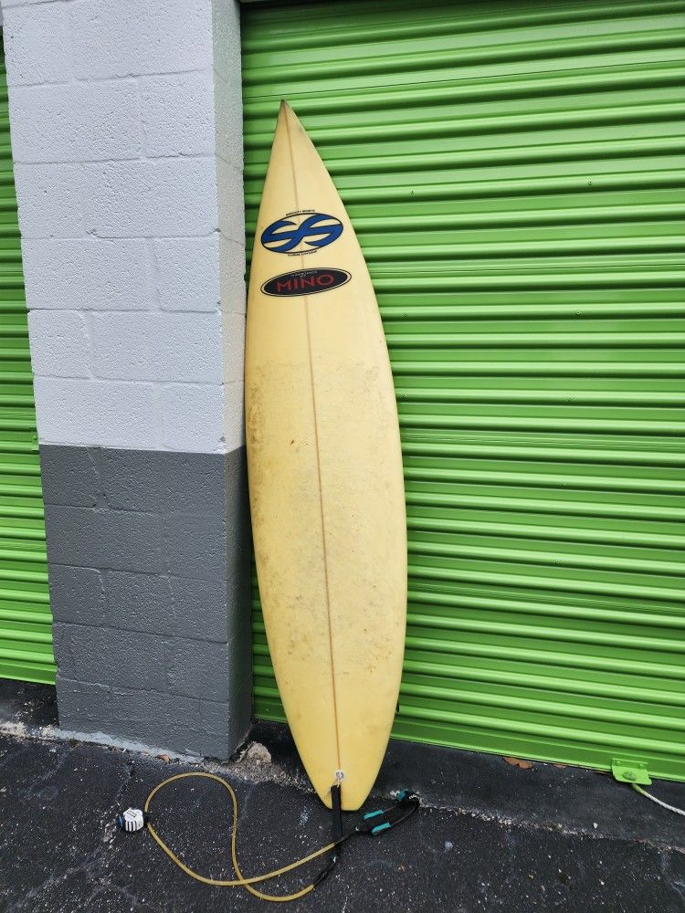 Surfboard By MINO 6,7 feet
