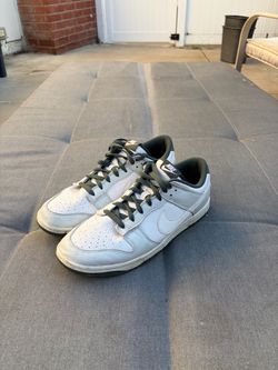 Nike Dunks size 11.5