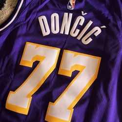 Lakers Luka Doncic Jersey 