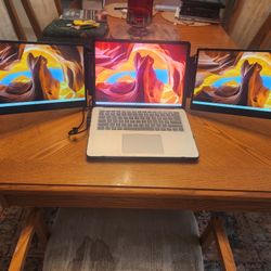 Triple Monitor Laptop Extender