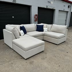 5 Piece Cloud Couch Modular Sectional By Bassett Furniture