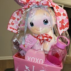 Pink VALENTINE BASKET!!