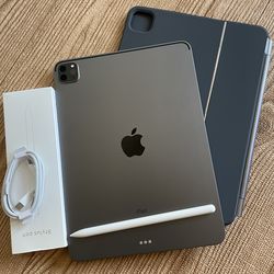 iPad Pro 11” (M1 chip / 2021 model) 3rd Generation 1TB with keyboard case,  pen & Accessories