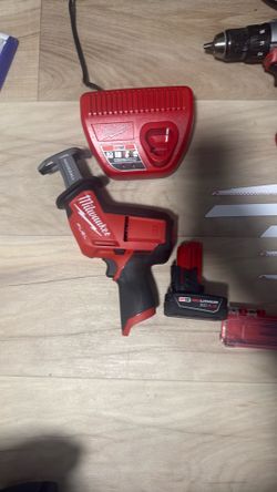 Milwaukee fuel m12