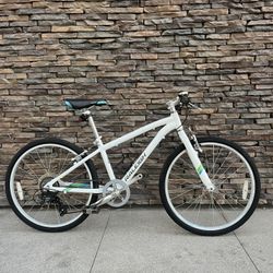 Raleigh “ Alyssa 24 “ 7 Speed Road Bike