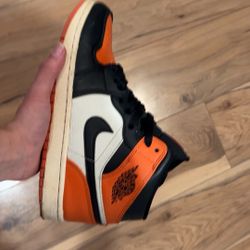 Shatter Backboard Jordan 1 