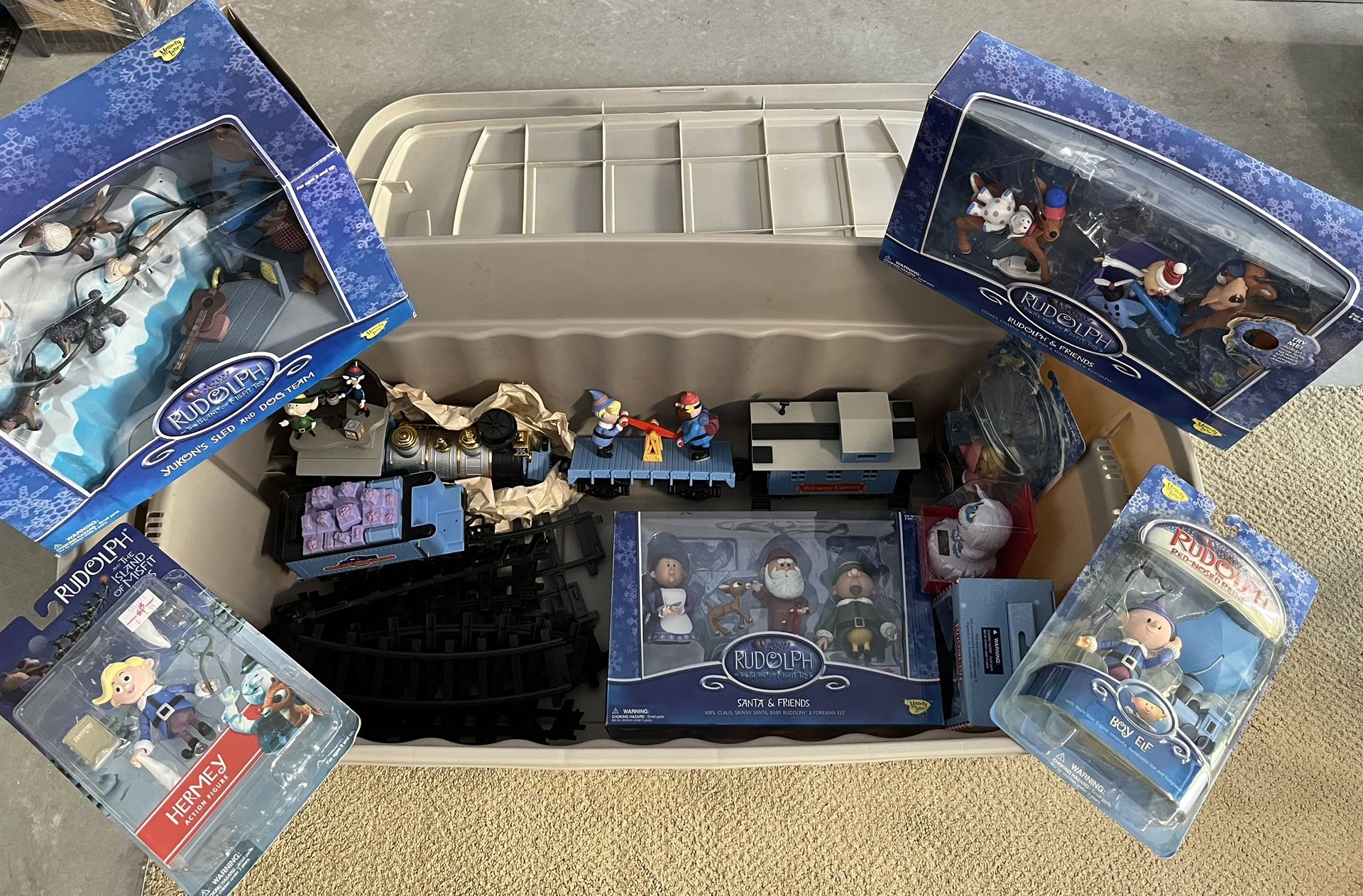 Rudolph The Red Nosed Reindeer & The island Of Misfit Toys - Christmas Decorations And Train