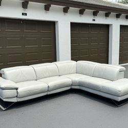 Sofa/Couch Sectional - Only 3 Months Old - Leather - Gray - Electric Recliner - Delivery Available 🚚