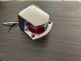 Navigation bow light
