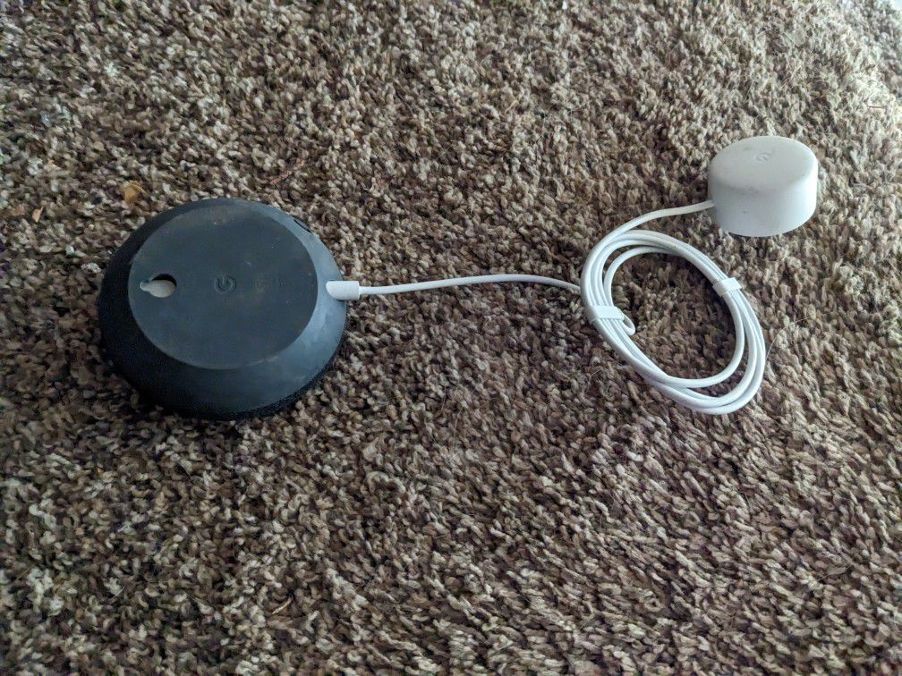Google Chromecast Smart Speaker Charcoal