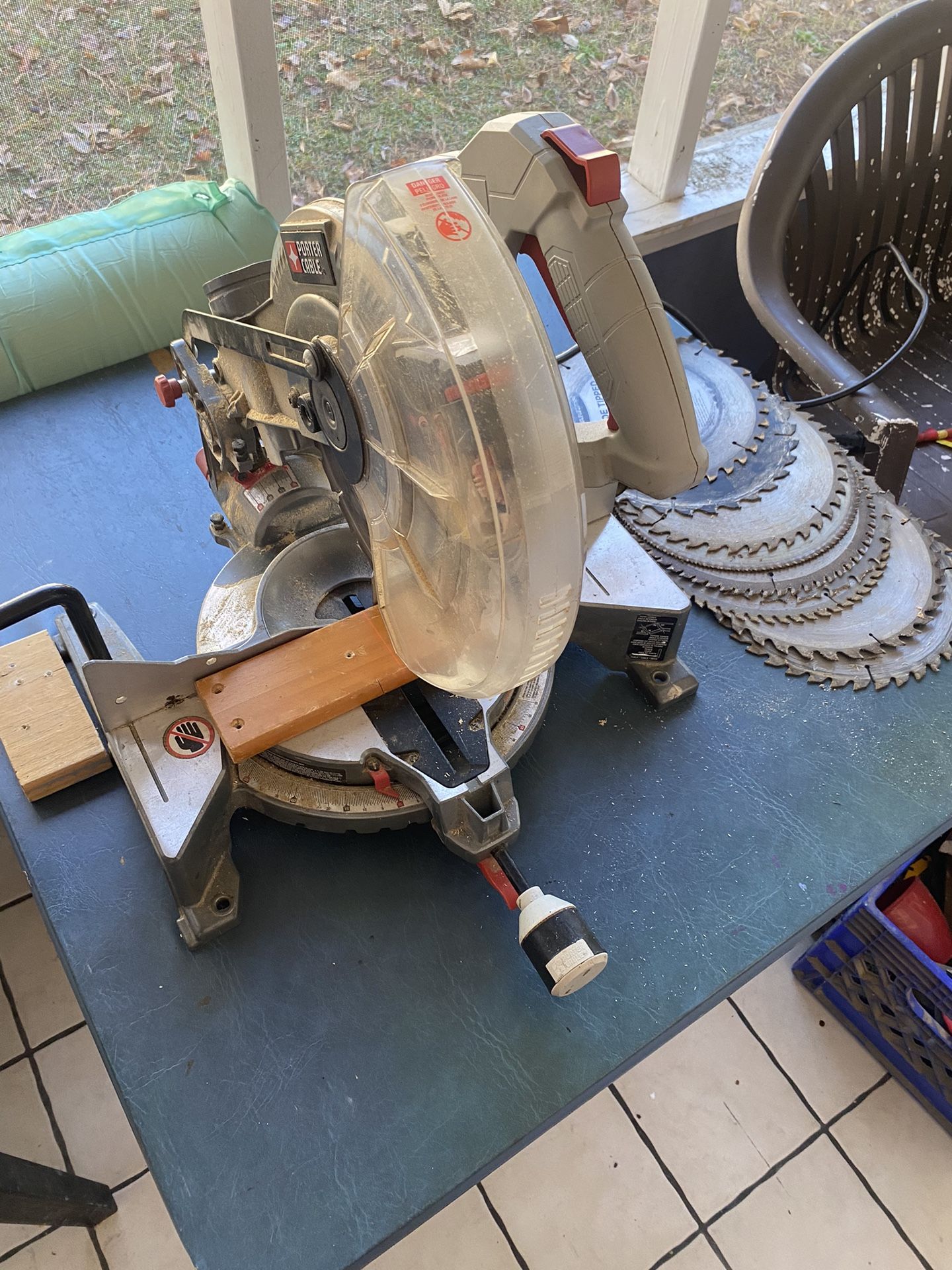 Porter Cable Miter Saw Has Laser. 9 Extra Blades!