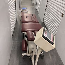 Traction/decompression Therapy Table