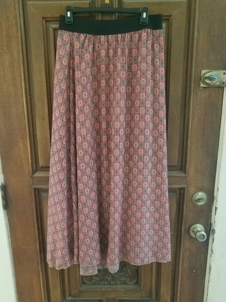 Lularoe skirt