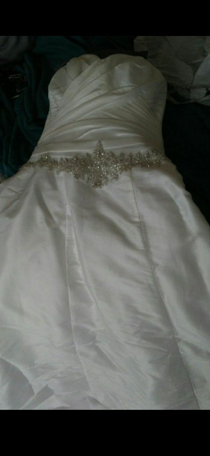 Wedding dress size 9